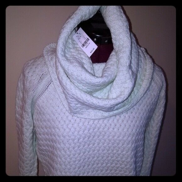 Co Sweaters - NY &CO beautiful mint color sweater